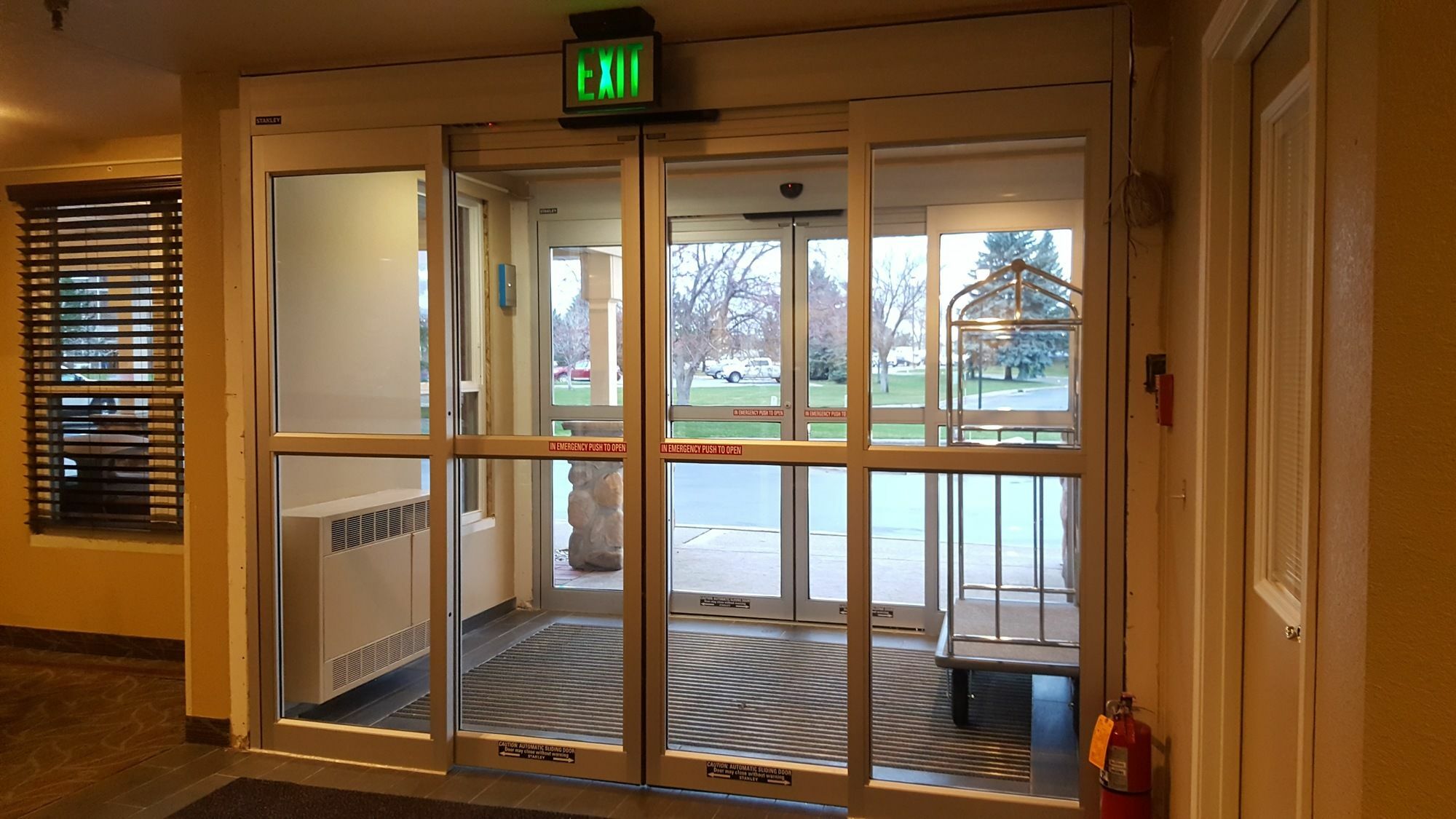 Americinn & Suites Burnsville, Mn Экстерьер фото